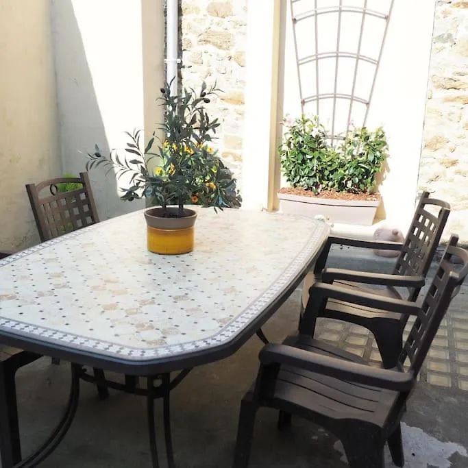 Appartement Duplex Et Terrasse A St Servan-St Malo Saint-Malo 0*,