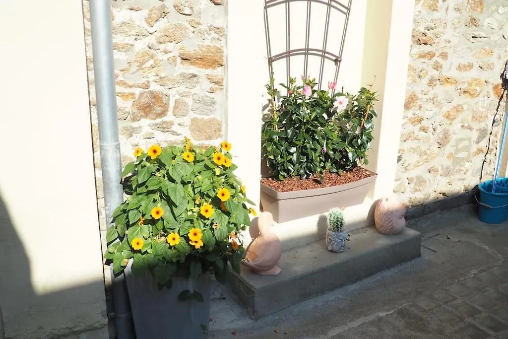 Appartement Duplex Et Terrasse A St Servan-St Malo Saint-Malo 0*,  Francia